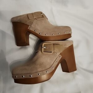 Vince Camuto Ceena Studded Clogs Buff Suede 8